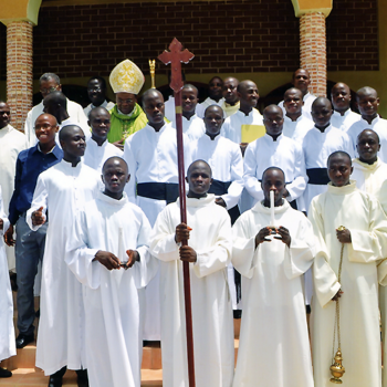 예비 목자들, 기니 교회의 희망입니다. 출처=ACN 자료사진