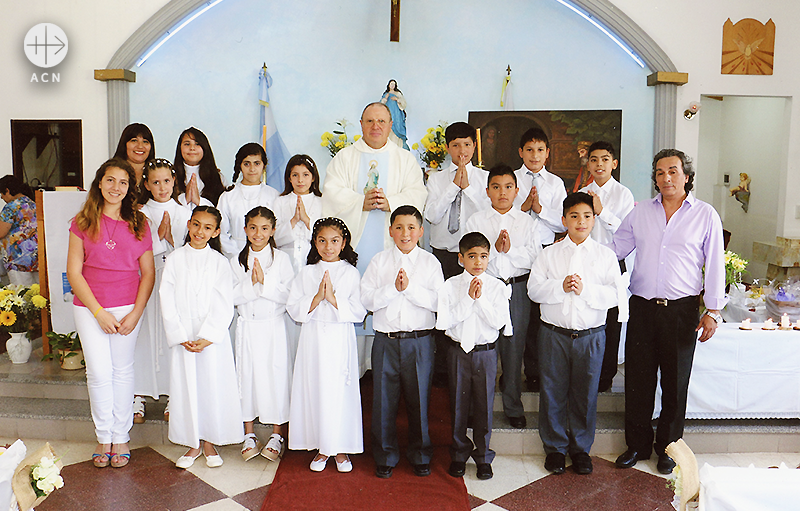 크리스토 오브레로 성당의 아이들. 출처=ACN자료사진
