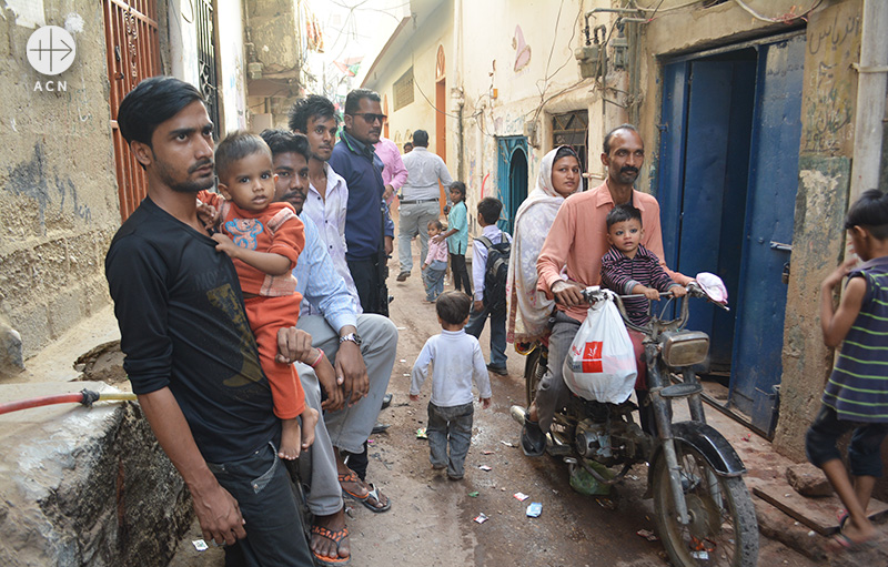 파키스탄 카라치, 굴샨 이크발의 슬럼 지역에서 사는 그리스도인들 (출처=ACN 자료사진)