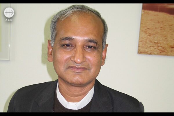 mgr-moses-costa-bishop-of-the-diocese-dinajpur-in-bangladesh-during-his-visit-at-aid-to-the-chruch-in-need