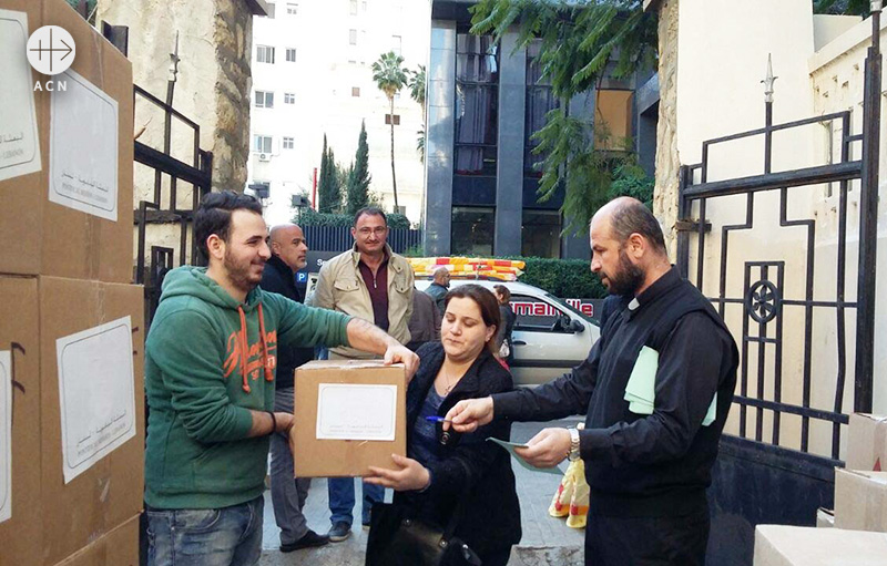 시리아 가톨릭교회를 통한 레바논 베이루트 긴급식량지원 (출처=ACN 자료사진)