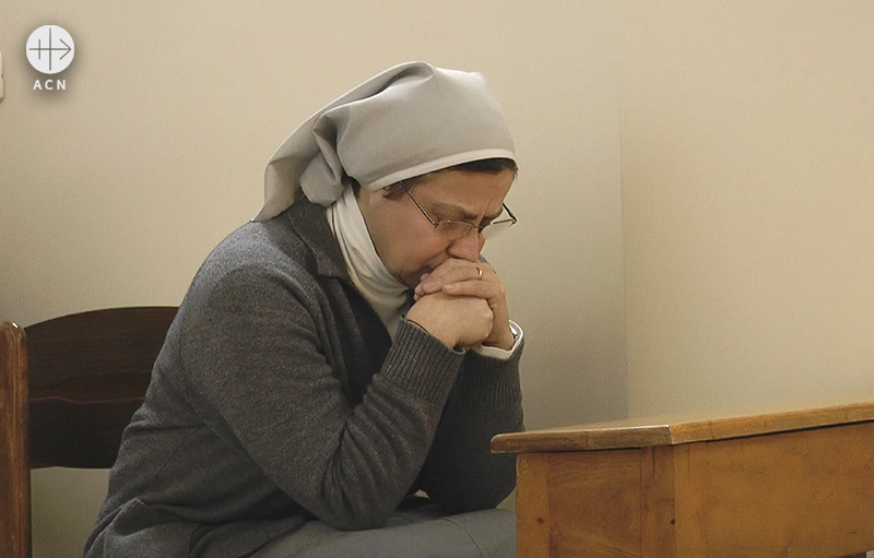 시리아 내전으로 폐허가 된 알레포에서 활동하는 애니 데메르지안 수녀 (출처=ACN 자료사진)