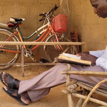 Catechist Moise Sibiri Sawadogo at the Communaute Chretienne de Base a Jean Song, Ouagadougou.
The current photo is related to the CRTN spot on trauma healing: ACN-20241010-172930.mov